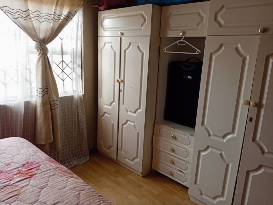 3 Bedroom Property for Sale in Ilitha Park Western Cape